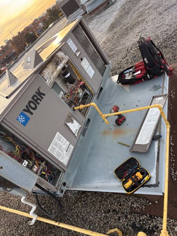 Rooftop unit job photo 2